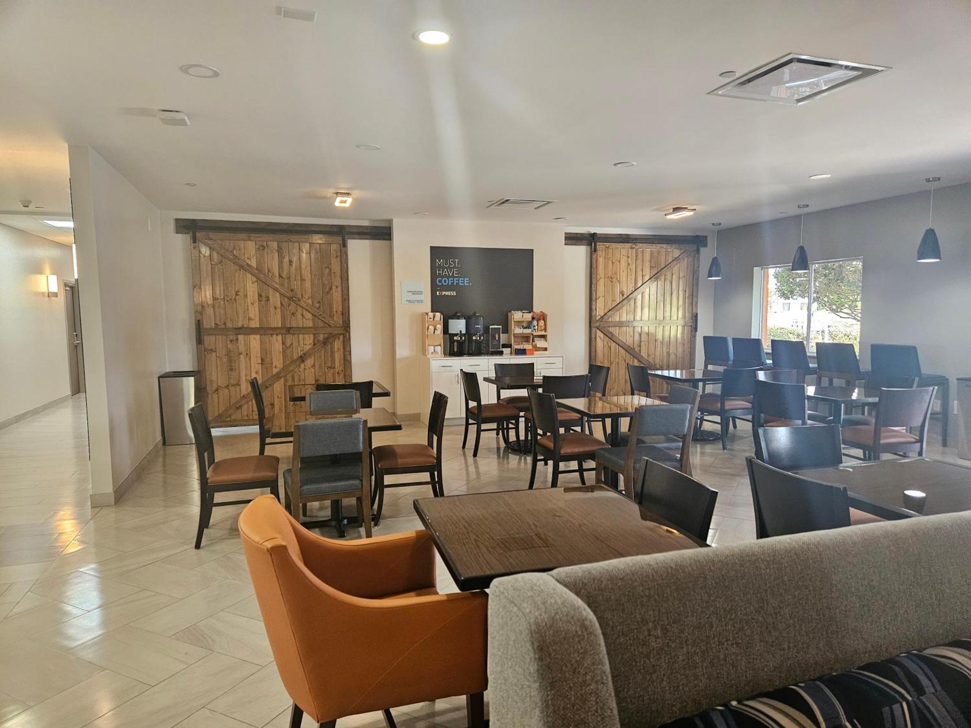 Holiday Inn Express & Suites Clermont Se - West Orlando By Ihg Four Corners Buitenkant foto